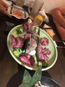 上海釣友会でハガツオの刺身に舌鼓