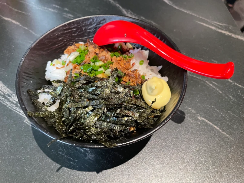 MIYOSHIMEN三由麺・東京油麺